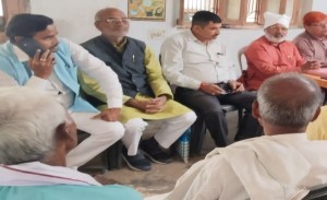 जद(यू०) कार्यालय मे पार्टी द्वारा चलाएं जा रहे जातीय समीकरण के साथ बूथ कमिटी निर्माण  अभियान की हुई समीक्षा बैठक